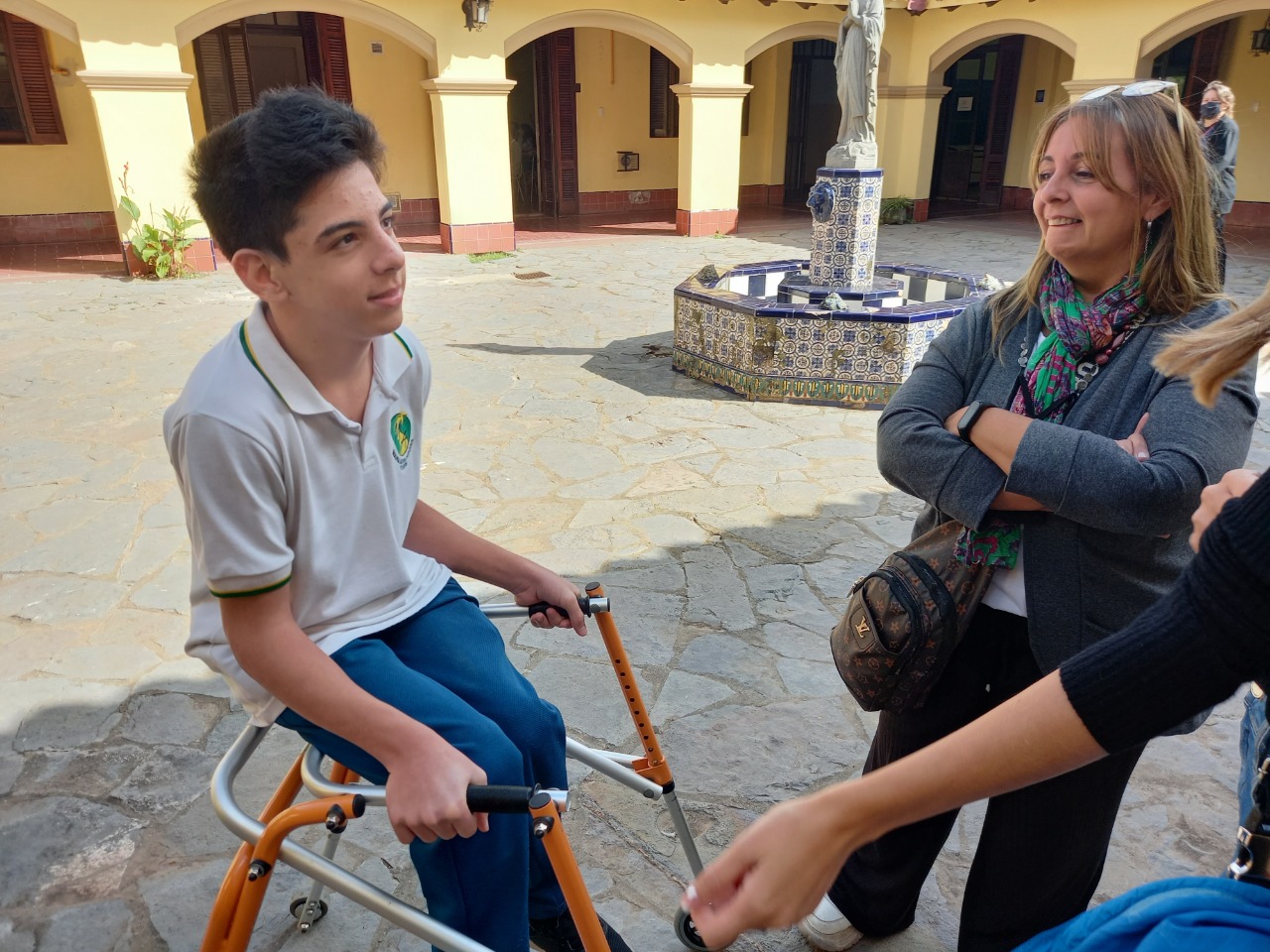 El Centro de Estudiantes de María Auxiliadora hace un té bingo a beneficio de Ramiro